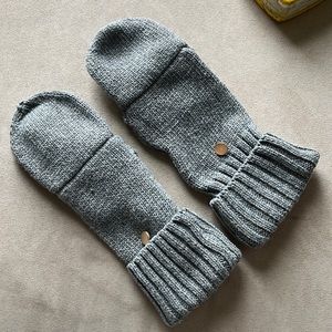 Grey knit mittens